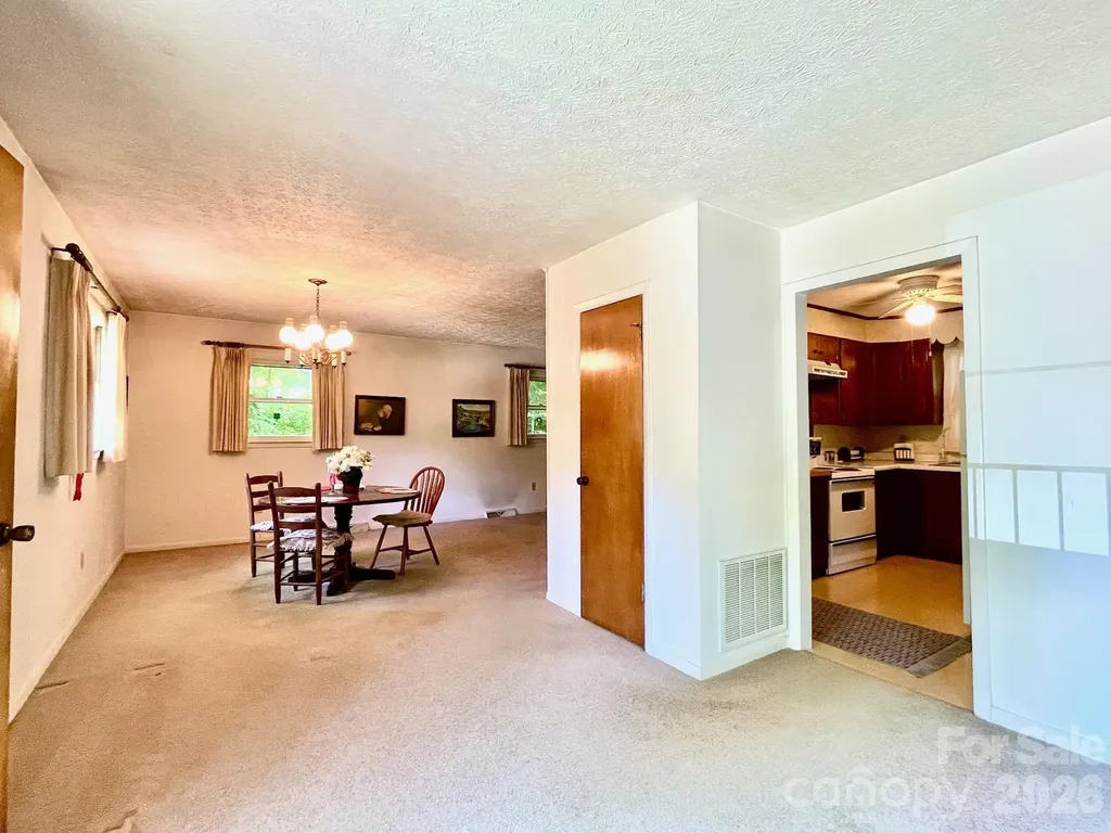 213 N Park Lane Black Mountain NC 28711