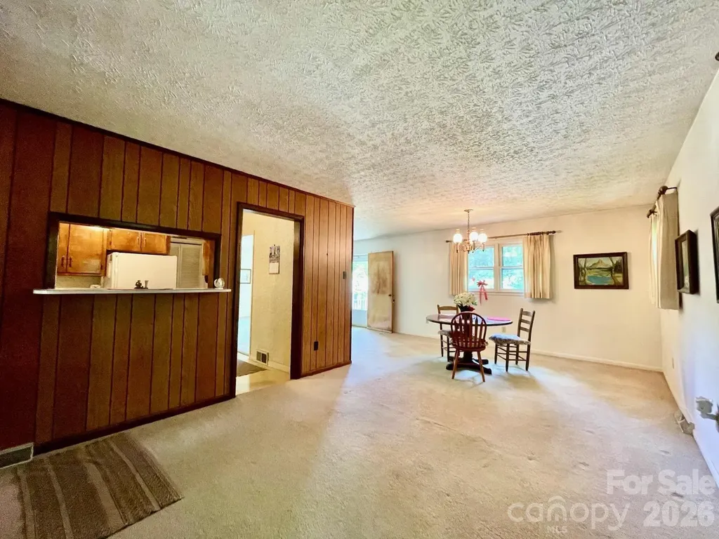 213 N Park Lane Black Mountain NC 28711