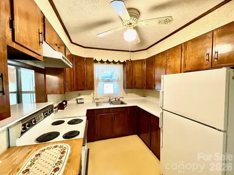 213 N Park Lane Black Mountain NC 28711