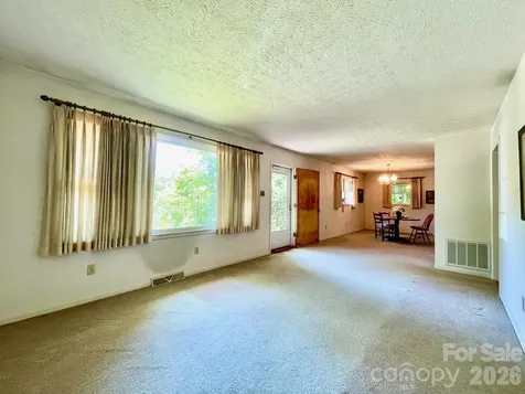 213 N Park Lane Black Mountain NC 28711