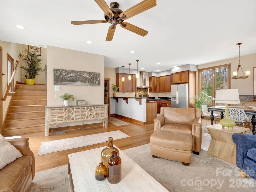 184 Deep Woods Lane Saluda NC 28773