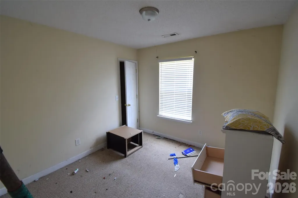633 Overlook Road Lowell NC 28098