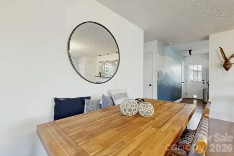 121 Oak Terrace Arden NC 28704