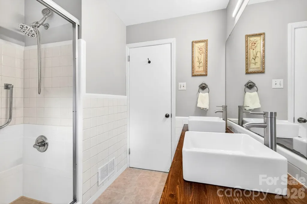 1 Oakwilde Drive Asheville NC 28803