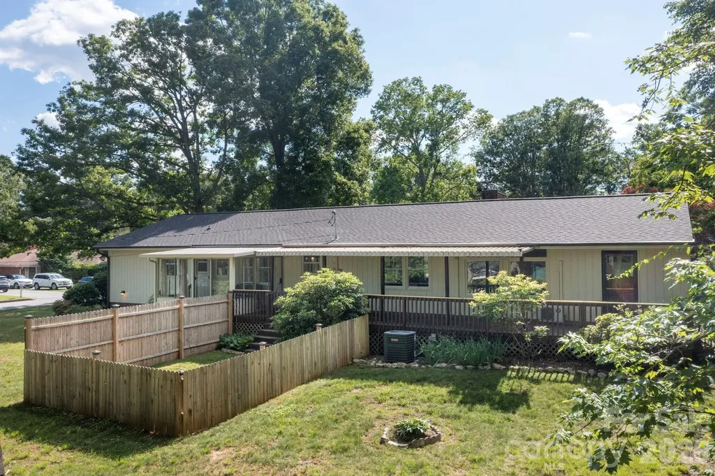 1 Oakwilde Drive Asheville NC 28803