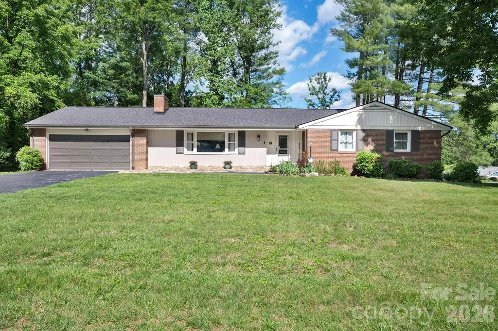 1 Oakwilde Drive Asheville NC 28803