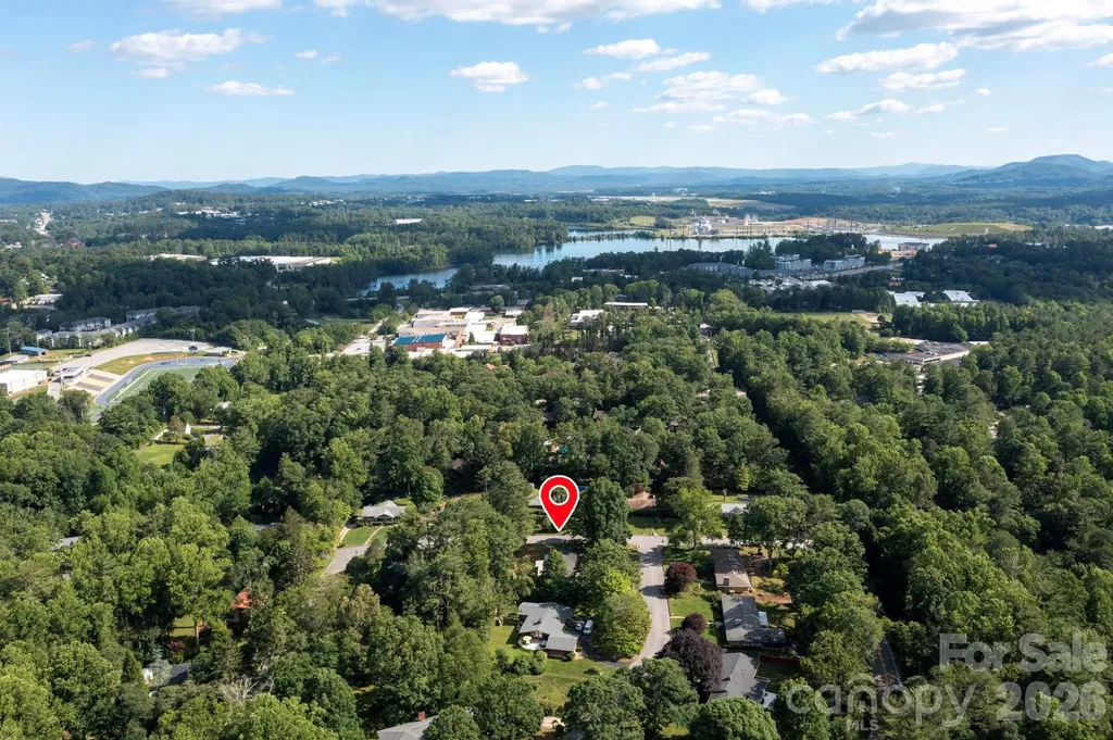 1 Oakwilde Drive Asheville NC 28803