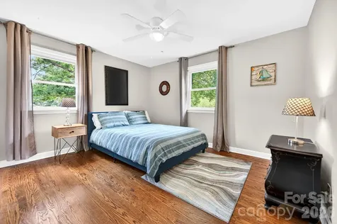 1 Oakwilde Drive Asheville NC 28803