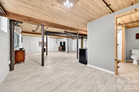 1 Oakwilde Drive Asheville NC 28803