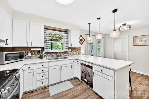 1 Oakwilde Drive Asheville NC 28803