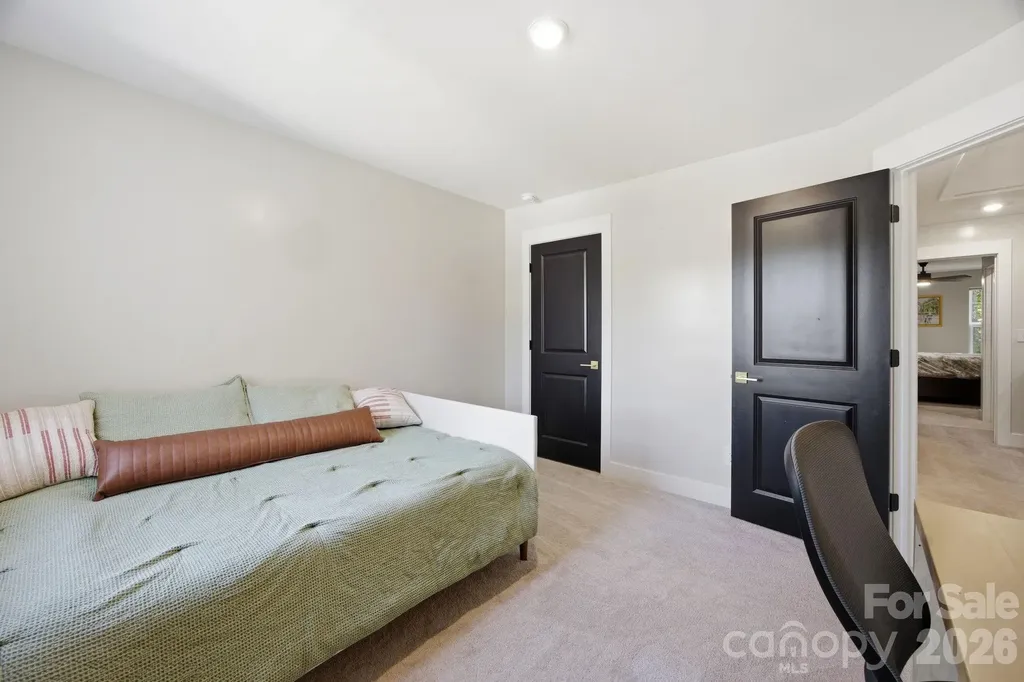 831 Mcarthur Avenue Charlotte NC 28206