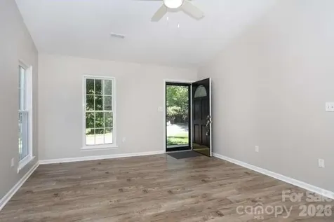 14011 Eden Court Pineville NC 28134