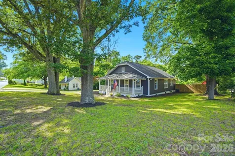 235 N Beaver Street Landis NC 28088