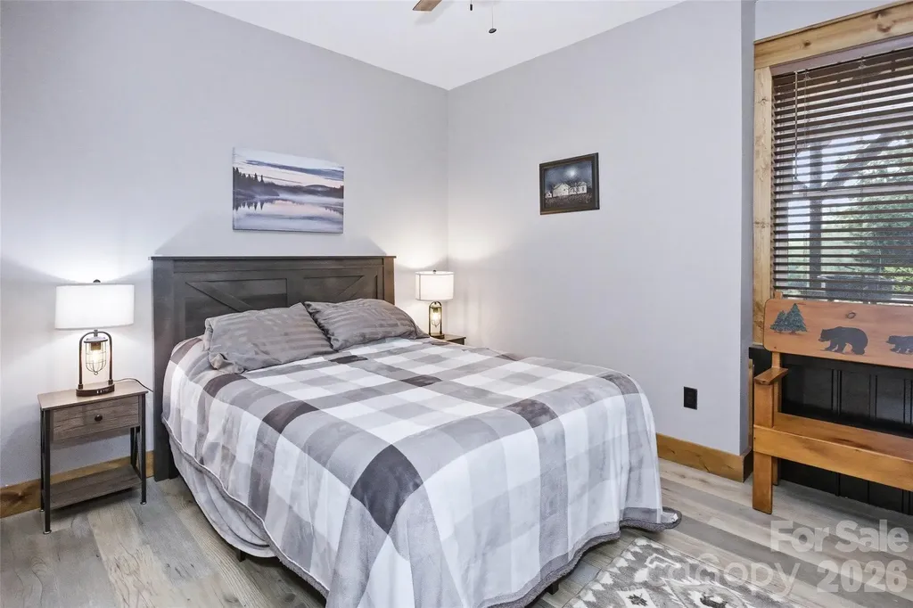 211 Wimbledon Court Leicester NC 28748