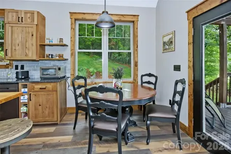 211 Wimbledon Court Leicester NC 28748
