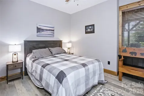 211 Wimbledon Court Leicester NC 28748