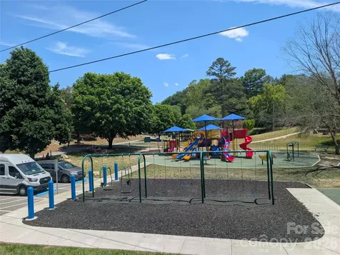 133 Highland Street Weaverville NC 28787