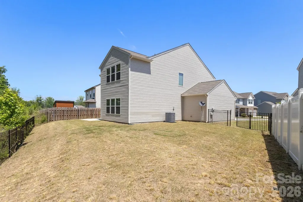 8939 Rockrose Way Charlotte NC 28214