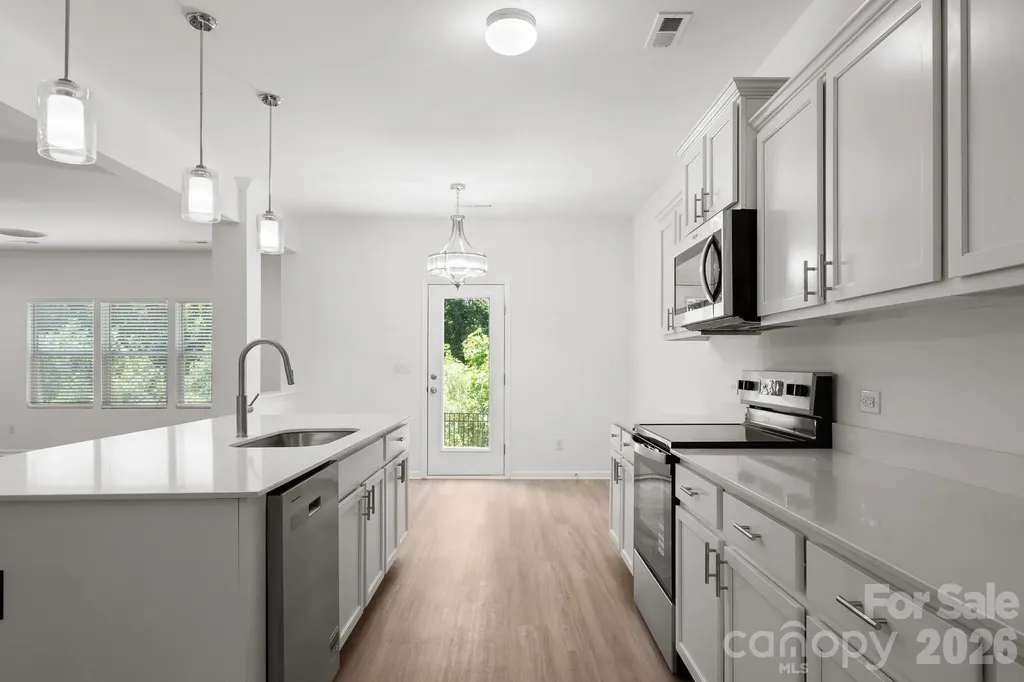 8939 Rockrose Way Charlotte NC 28214
