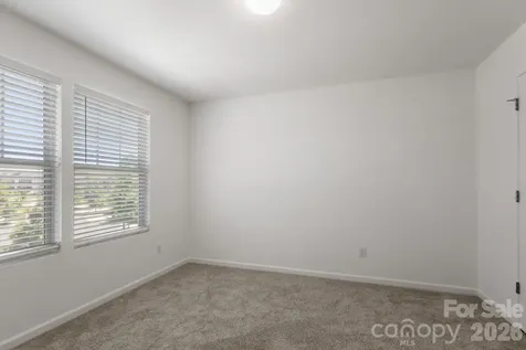 8939 Rockrose Way Charlotte NC 28214
