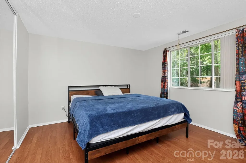 5112 Split Oak Drive Charlotte NC 28227
