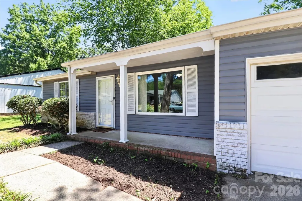 5112 Split Oak Drive Charlotte NC 28227