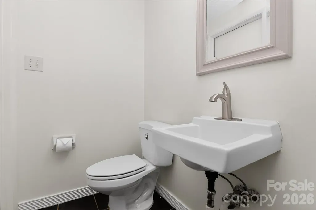 5112 Split Oak Drive Charlotte NC 28227