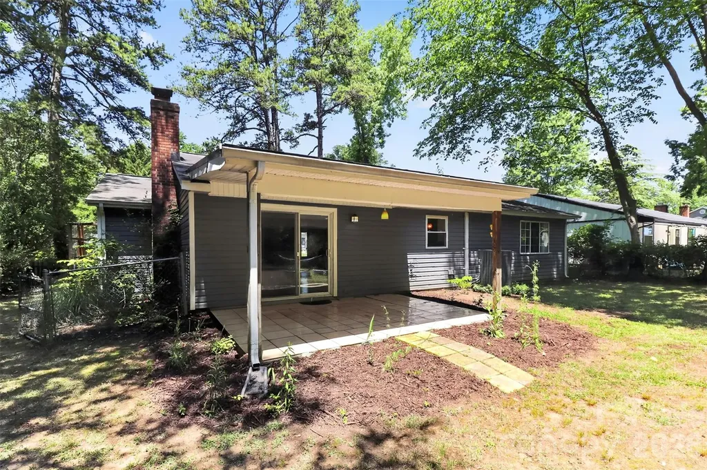 5112 Split Oak Drive Charlotte NC 28227