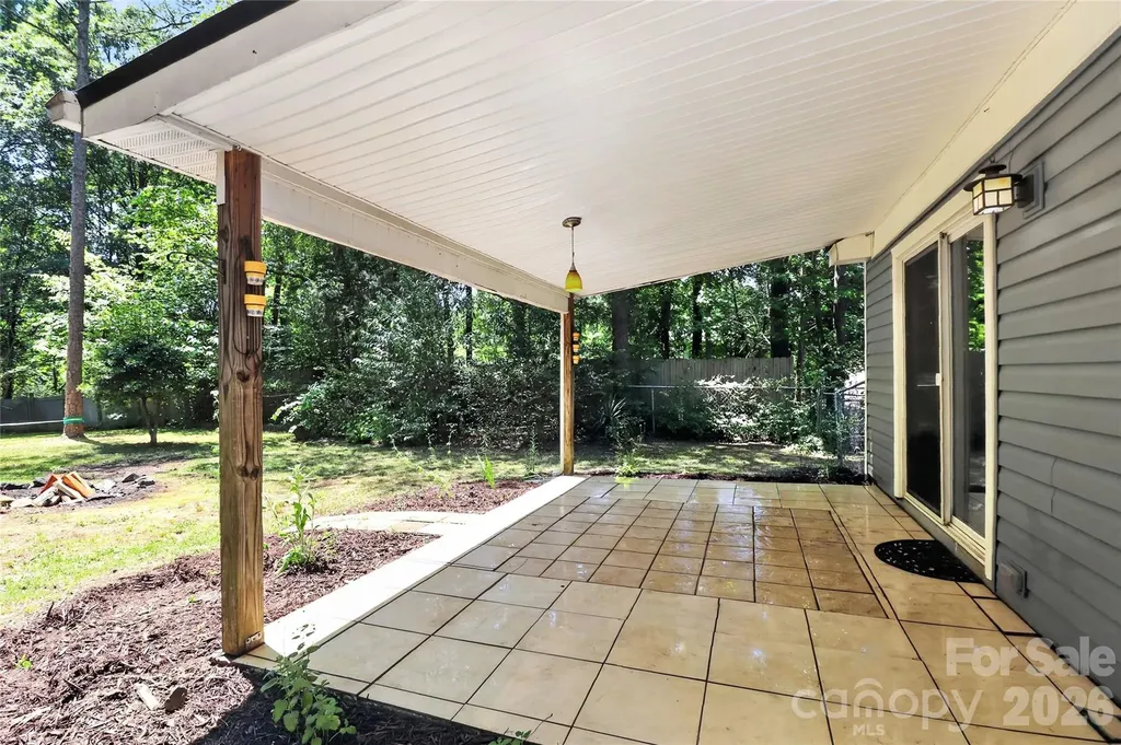 5112 Split Oak Drive Charlotte NC 28227