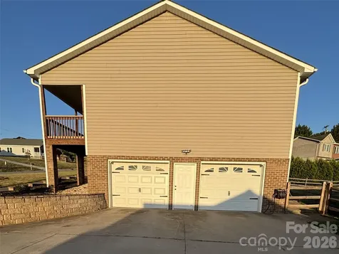 2311 Merts Way Hudson NC 28638