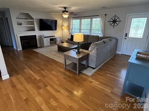2311 Merts Way Hudson NC 28638