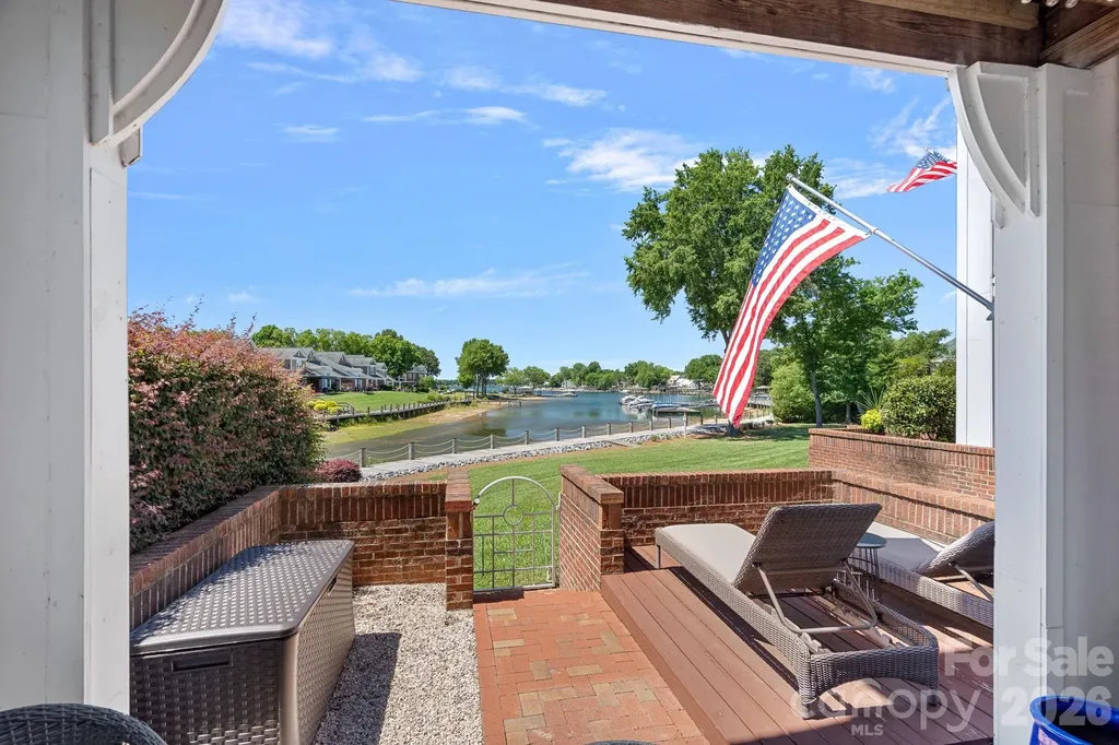 18609 Harborside Drive Cornelius NC 28031