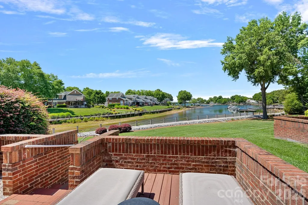 18609 Harborside Drive Cornelius NC 28031