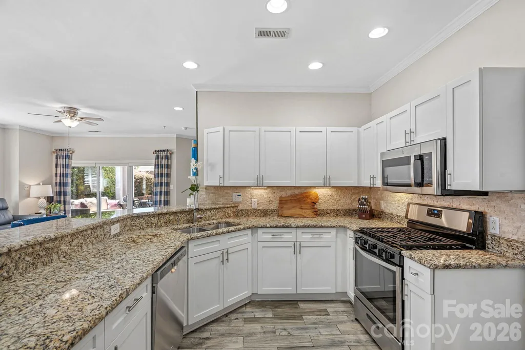 18609 Harborside Drive Cornelius NC 28031