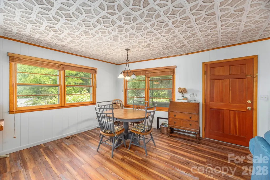 868 Cabin Flats Road Sylva NC 28723