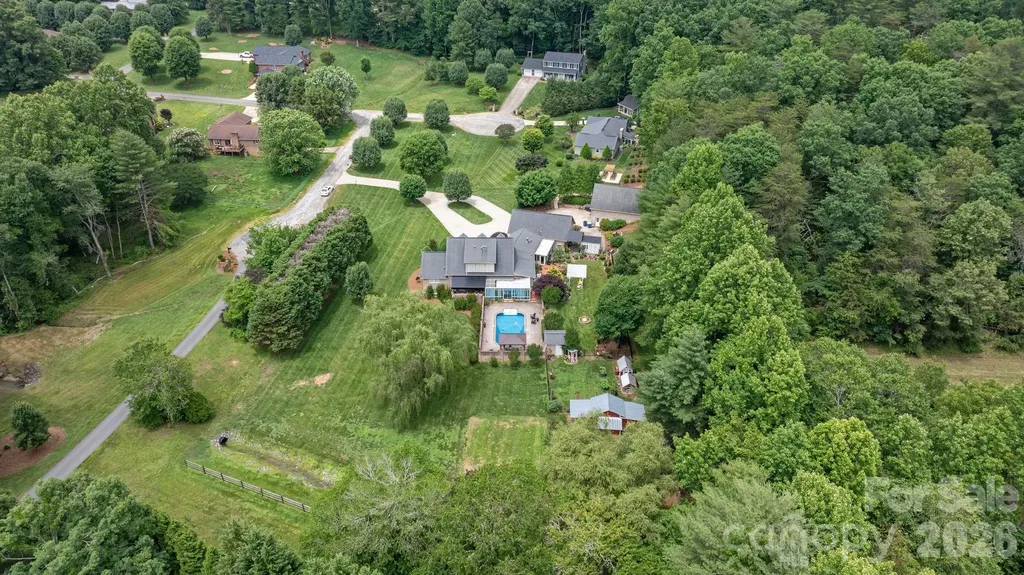 401 Redwood Court Lenoir NC 28645