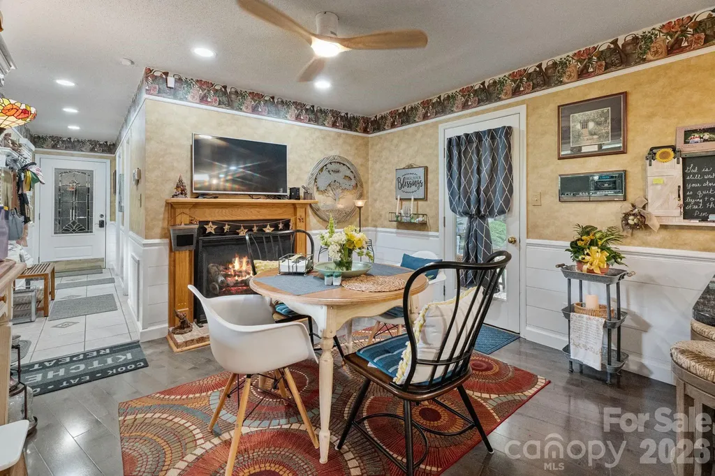 401 Redwood Court Lenoir NC 28645