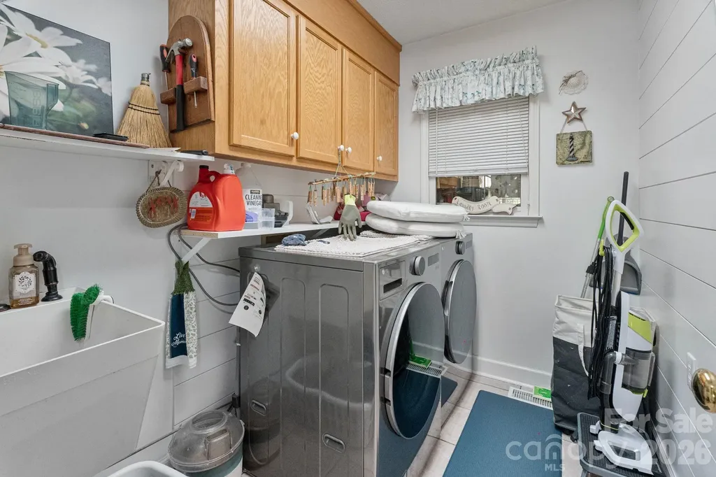 401 Redwood Court Lenoir NC 28645