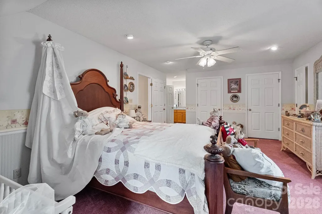401 Redwood Court Lenoir NC 28645
