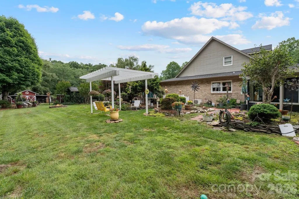 401 Redwood Court Lenoir NC 28645