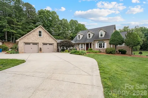 401 Redwood Court Lenoir NC 28645