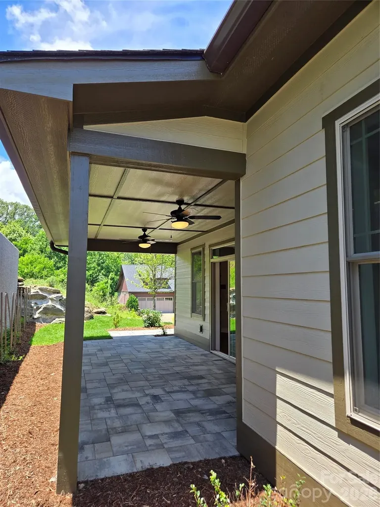 16 Craftsman Overlook Ridge Arden NC 28704