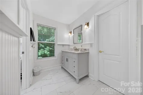 9024 Bonnie Briar Circle Charlotte NC 28277