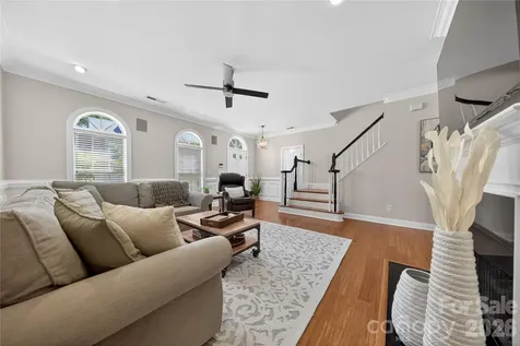 9024 Bonnie Briar Circle Charlotte NC 28277