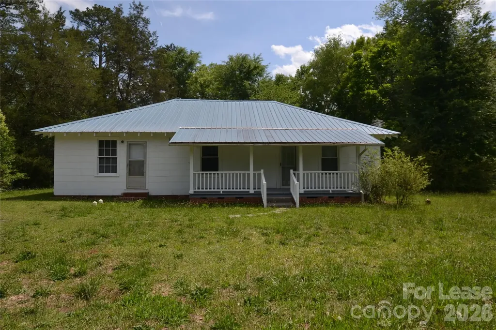 1208 Grace Avenue Lancaster SC 29720