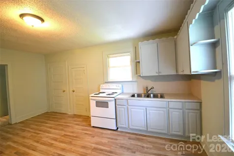 1208 Grace Avenue Lancaster SC 29720
