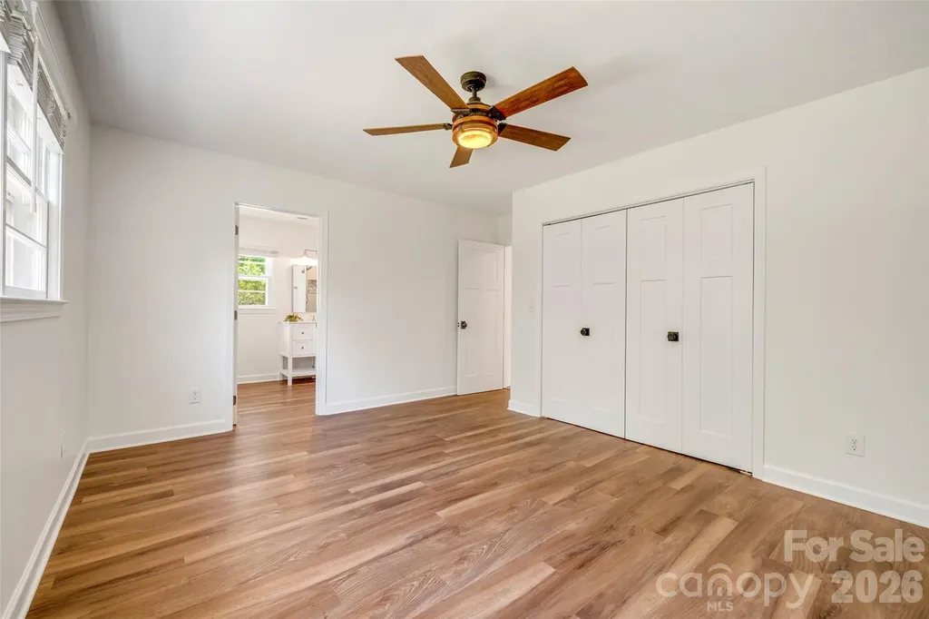 69 Milburn Lane Hendersonville NC 28792