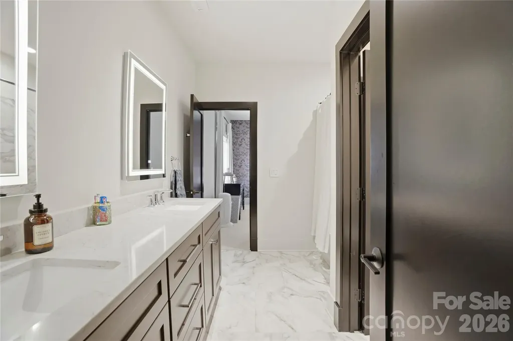 5408 Carmel Road Charlotte NC 28226