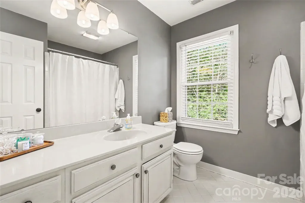 10428 South Hall Drive Charlotte NC 28270