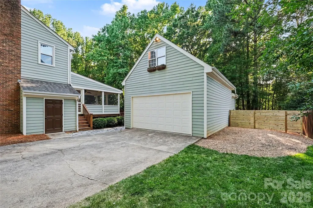 10428 South Hall Drive Charlotte NC 28270